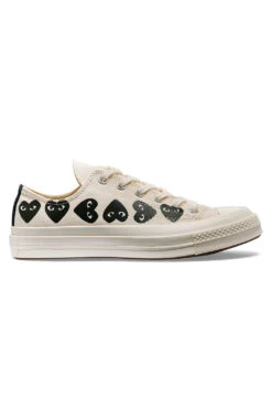 Comme Des Garçons Play Off-White Converse - Multiple Black Hearts Chuck 70 Low Sneakers