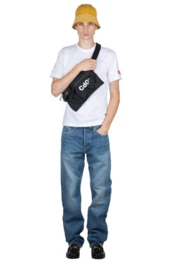 Comme Des Garçons Play Play X The Artist Invader T-Shirt - White -Menswear Rise Sales Store Comme Des Garcons Play Play X The Artist Invader T Shirt White AZ T328 051 3 06 m