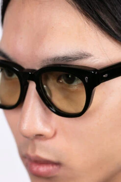 Julia - Sunglasses - BK - Green Lens -Menswear Rise Sales Store Effector Julia Sunglasses BK Green Lens 0 14 m