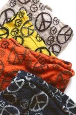 Fulling Wool HAPPY Scarf PEACE - Yellow -Menswear Rise Sales Store Kapital Fulling Wool HAPPY Scarf PEACE Yellow K2109XG512 YEL 03
