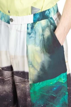 SILK ABOVE-THE KNEE SHORTS - Green -Menswear Rise Sales Store TAAKK SILK ABOVE THE KNEE SHORTS Green TA24SS PT036 GN 05 m