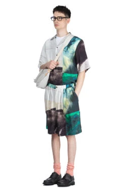 SILK ABOVE-THE KNEE SHORTS - Green -Menswear Rise Sales Store TAAKK SILK ABOVE THE KNEE SHORTS Green TA24SS PT036 GN 07b m